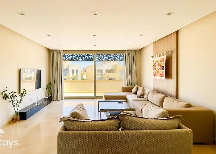 Ollystays Mangrovy Seaview Penthouse 3br & Pool Access Gurdaka