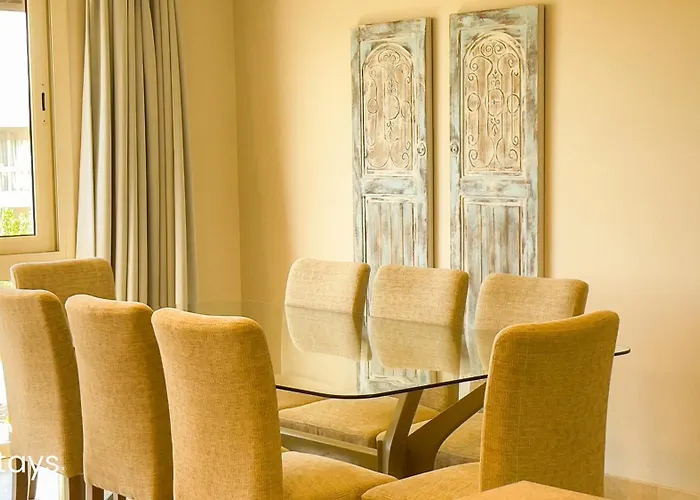 Apartman Ollystays Mangrovy Seaview Penthouse 3br & Pool Access *