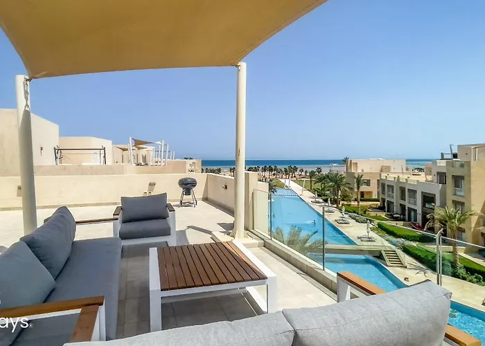 Ollystays Mangrovy Seaview Penthouse 3br & Pool Access Apartman