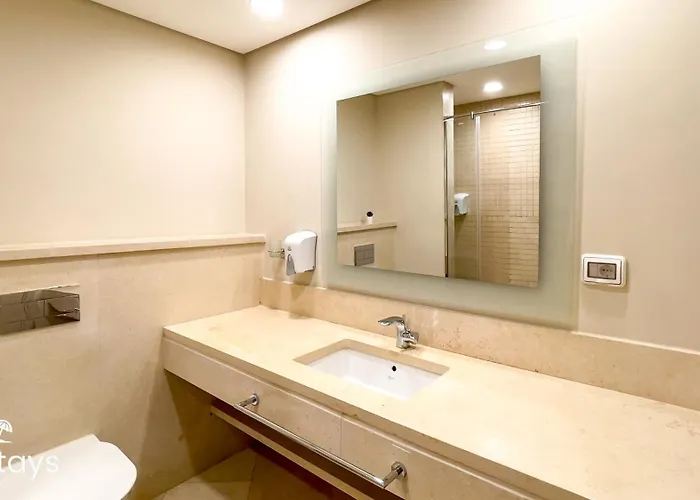 Ollystays Mangrovy Seaview Penthouse 3br & Pool Access Daire *